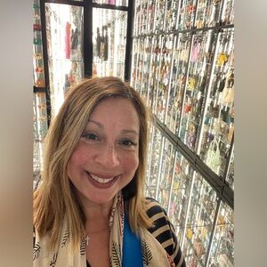 Meet your Posher, Fauziah